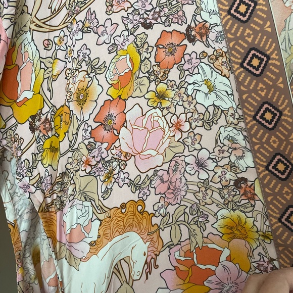 Floral Boho Kimono Robe with Geometric Trim - Picture 8 of 9